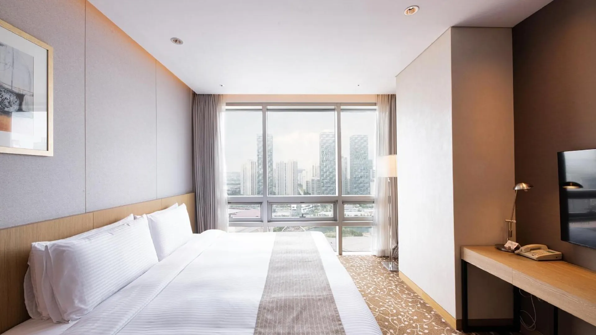 Holiday Inn Incheon Songdo By Ihg Hotel