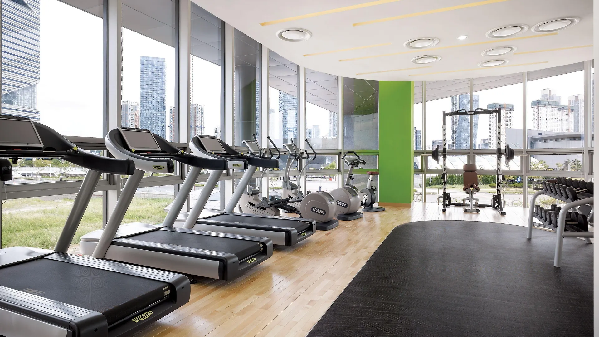 Holiday Inn Incheon Songdo By Ihg 4*,  South Korea
