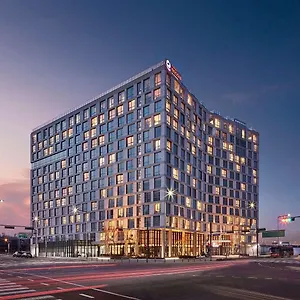 4* Hotel Ramada Encore By Wyndham River