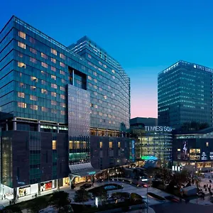 courtyard-by-marriott-times-square.hotelofseoul.com/