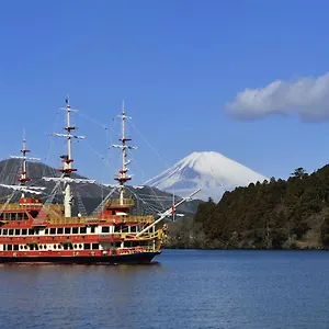 北欧風のお部屋箱根神社参拝や駅伝観戦 芦ノ湖 箱根観光に最適な花火が見える 海賊船 コンビニ徒歩圏102 箱根町