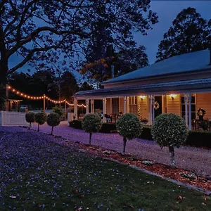 **** Guest house Wintergreen Manor At Australia