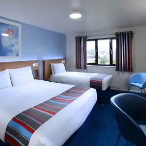 travelodge-airport-south-collinstown.dublin-hotelsweb.com/