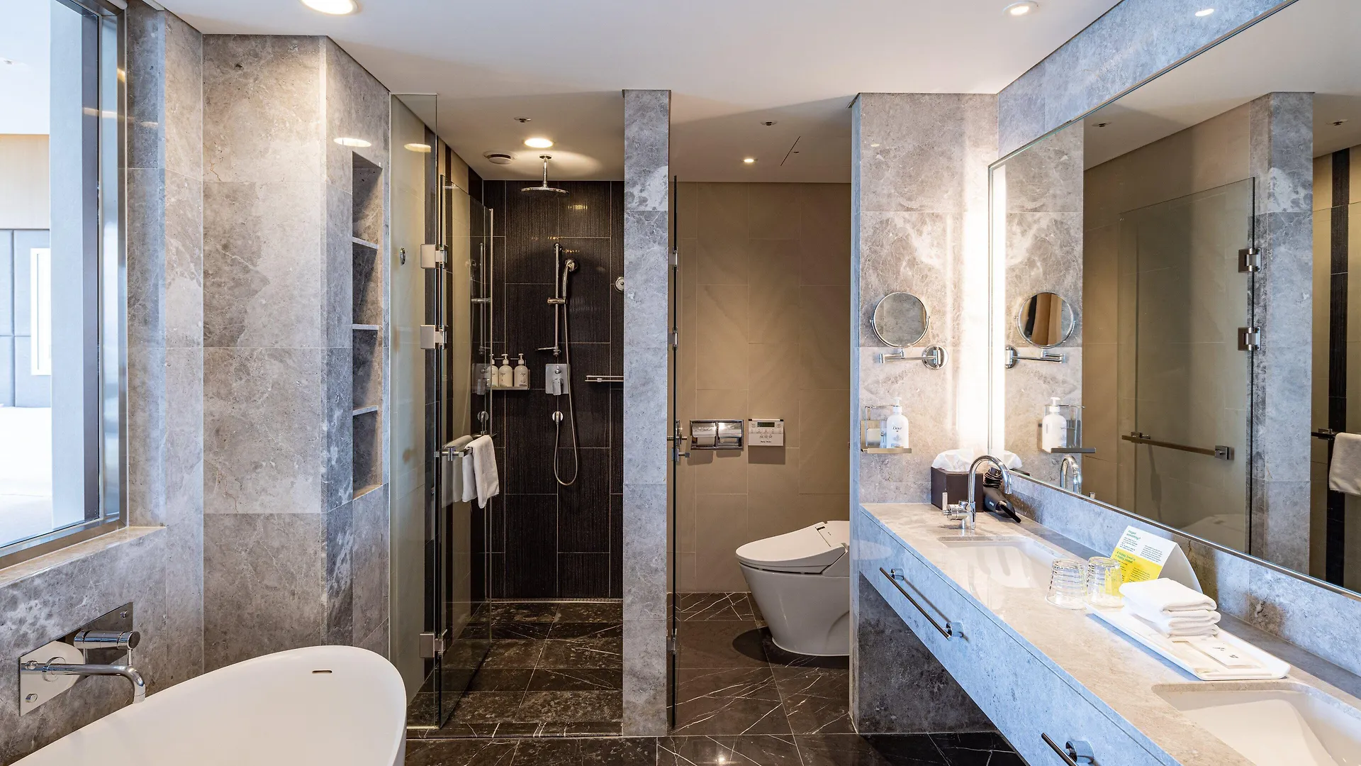 Holiday Inn Incheon Songdo By Ihg 4*,  Korsel